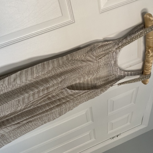 NWOT BCBGMAXAZRIA 100% Silk Dress - M - Picture 10 of 11